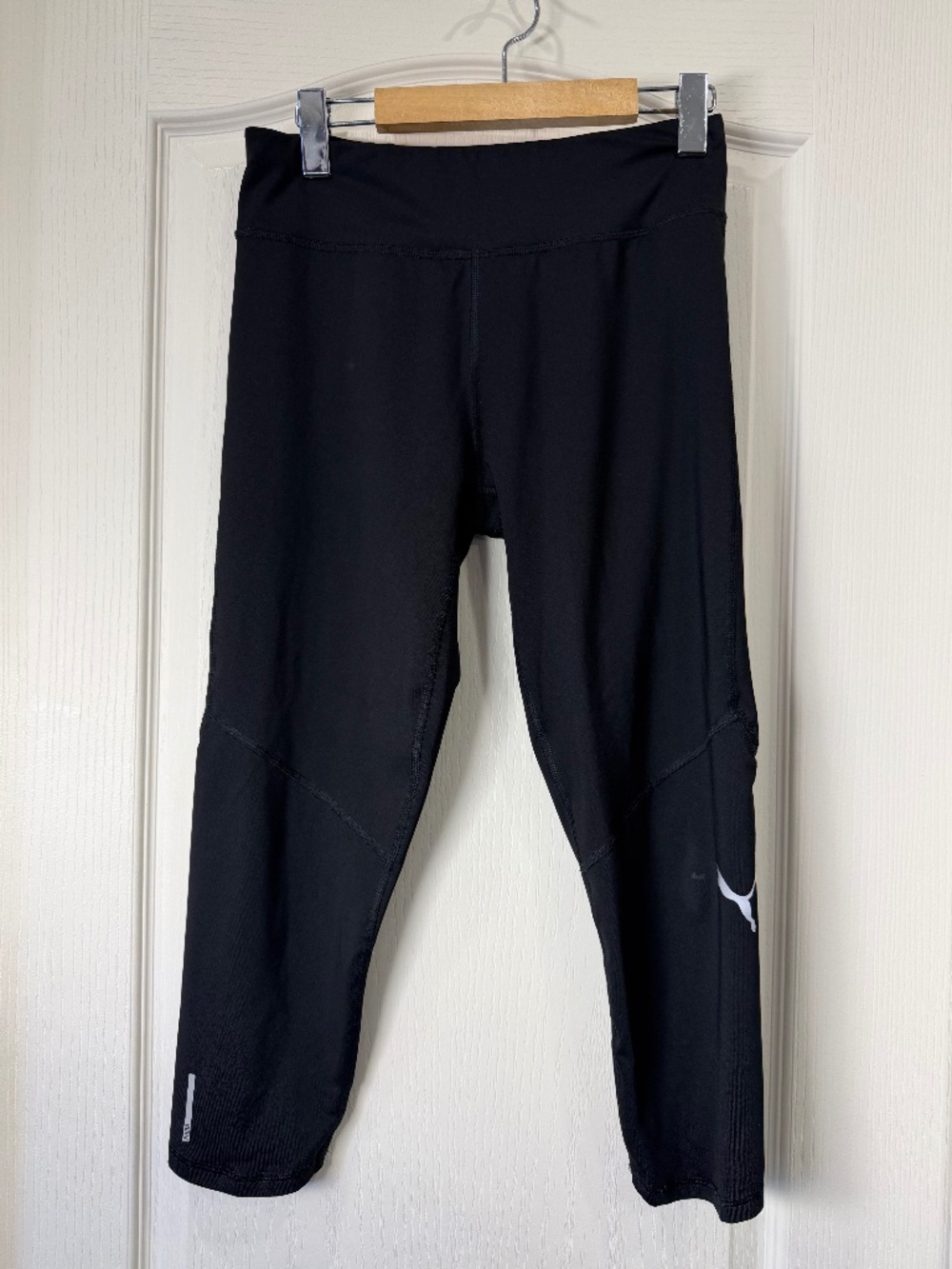 Puma Black Capri Leggings Women's Large Reflective Running Workout Tights Pocket